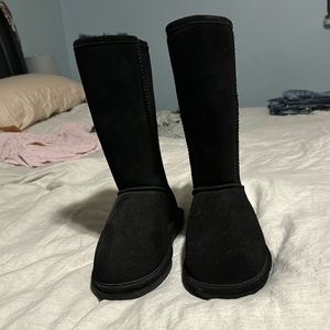 NWT black BearPaw Boots